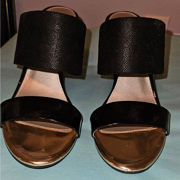 A.N.A. Wedge Sandals - Picture 2 of 5